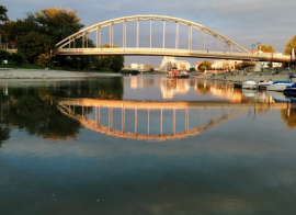 Győr a folyók városa - hajós városnézés a Kék Tündér fedélzetén